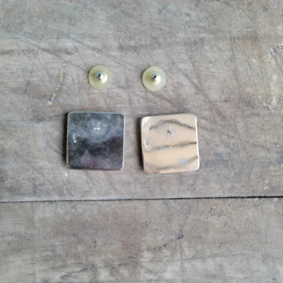 Vintage Shell  and Silver Earrings - Picture 4 of 7